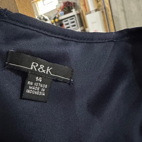 Dark blue dress - Picture 2 of 3